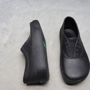 KLOGS Footwear Men 9 Shark Clogs Black Rubber Waterproof Slip Resistant USA Made
